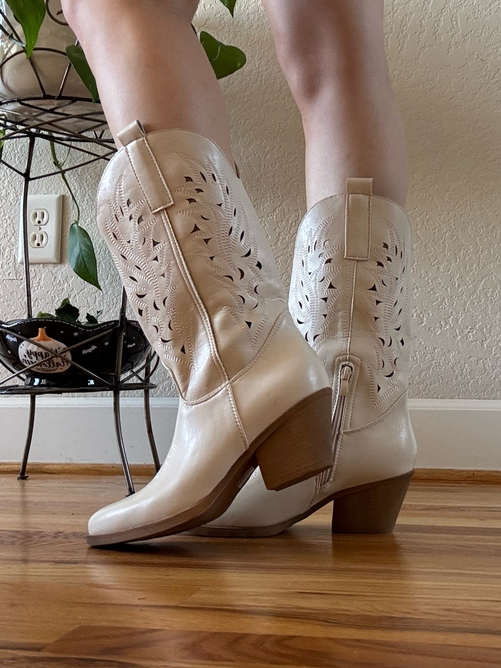 Women's Cream Western Cutout Mid-Calf Boots